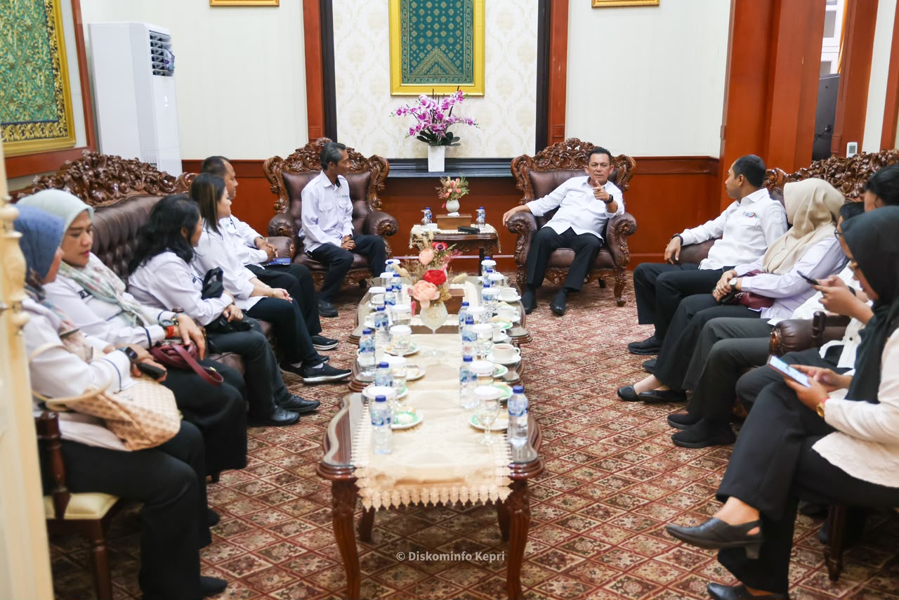 Gubernur Ansar Terima Kunjungan Kepala BKKBN Kepri, Perkuat Sinergi Program Kependudukan dan Keluarga