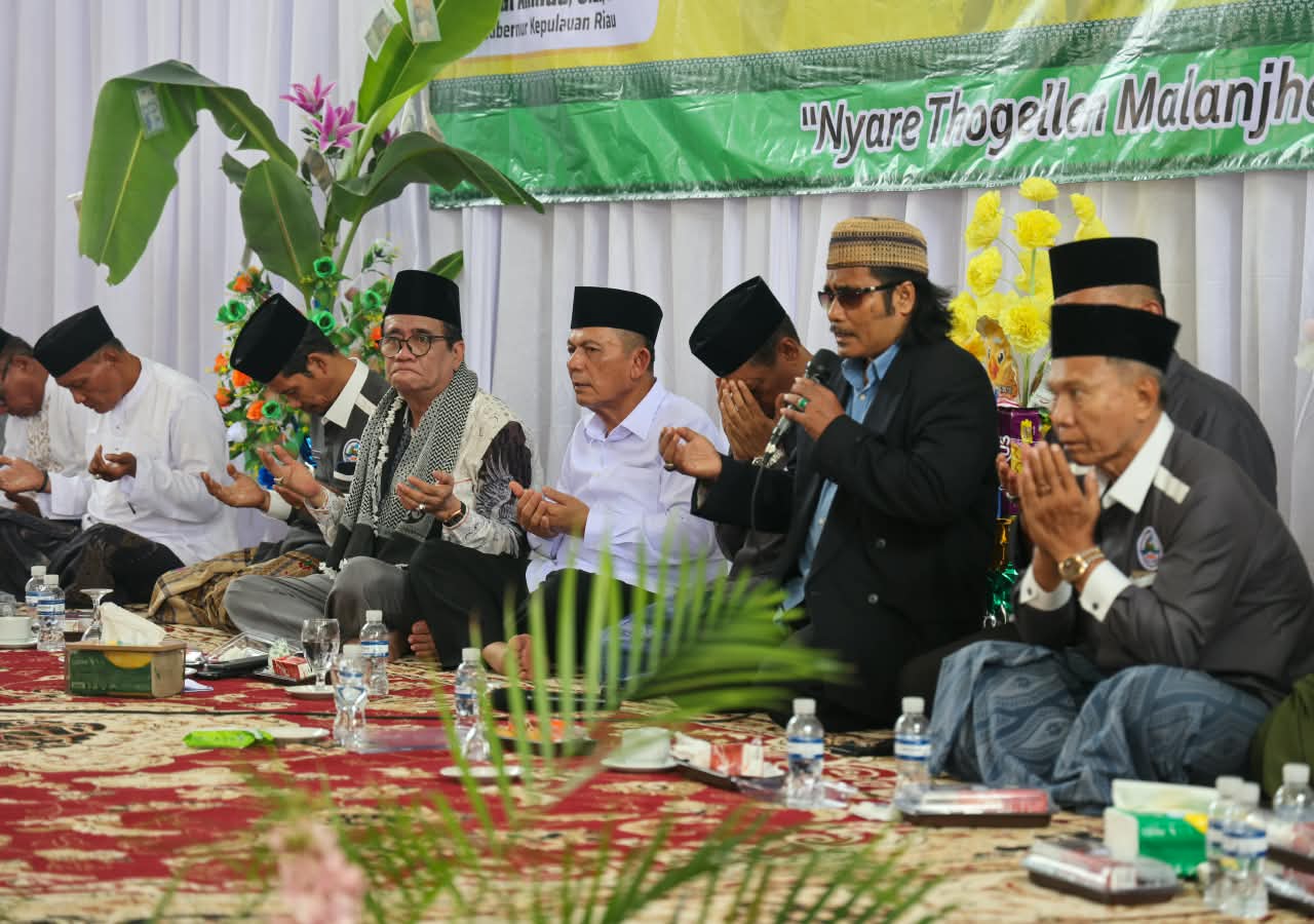 Gubernur Ansar Ajak Masyarakat Bawean Teladani Kepemimpinan Rasulullah SAW