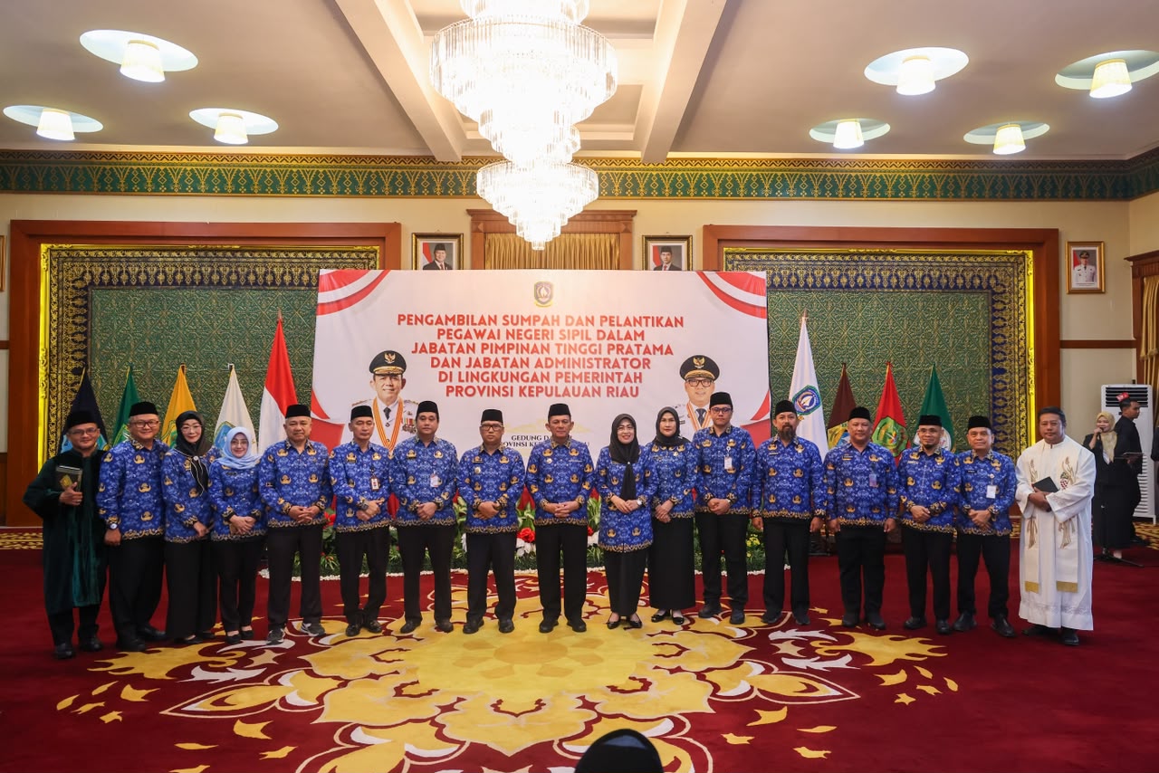 Gubernur Ansar Lantik Pejabat Eselon II dan III, Tekankan Integritas dan Kompetensi