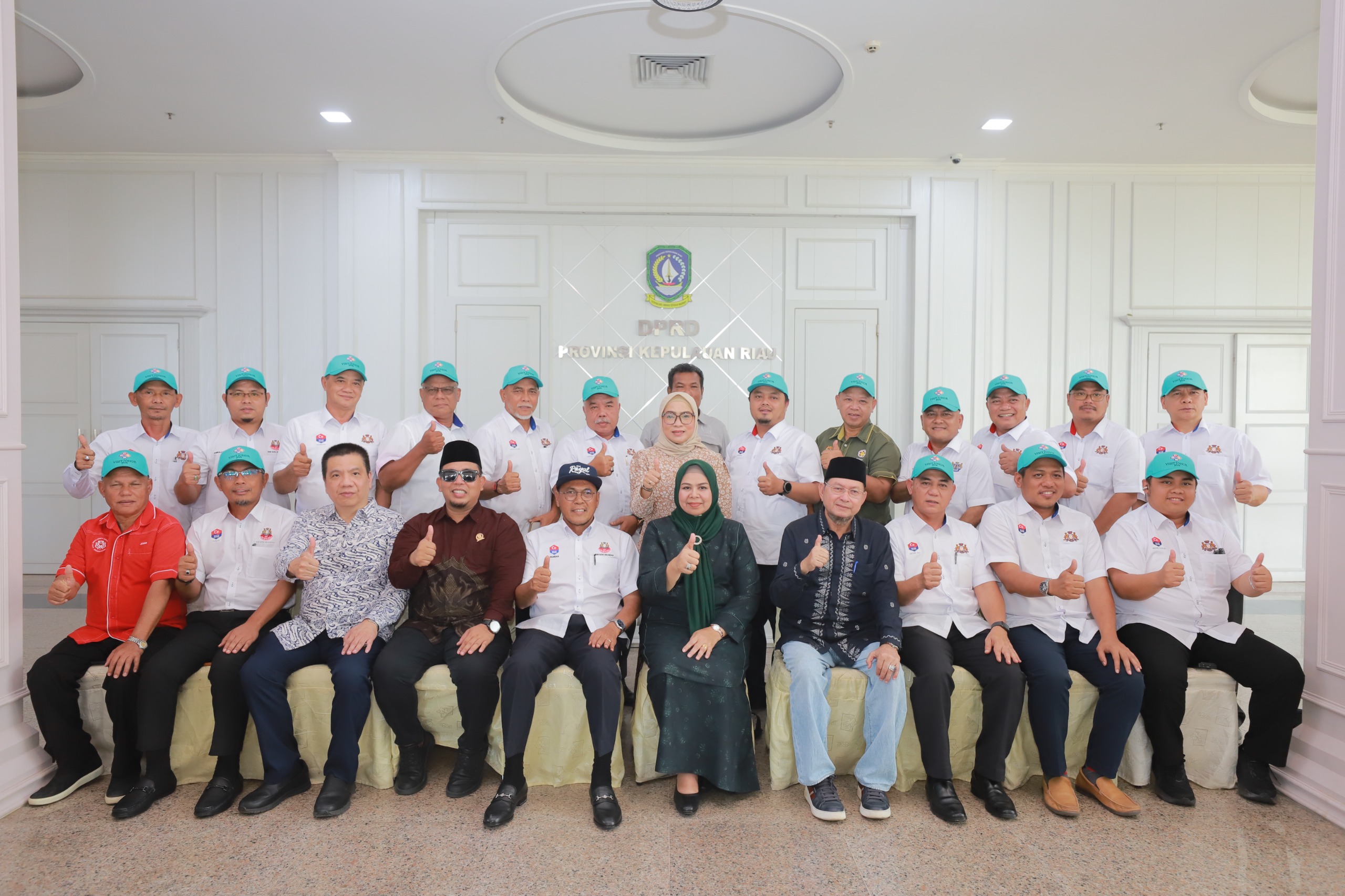 DPRD Kepri Sambut Kunjungan Hormat Adun Negeri Johor (Kota Iskandar): Mempererat Kerja Sama Strategis Indonesia-Malaysia