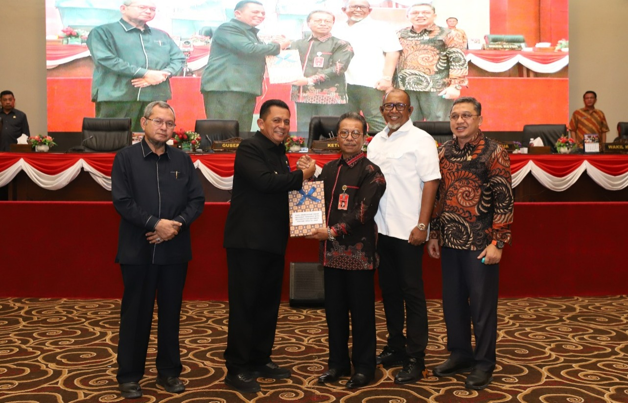 Persetujuan Penetapan Perda Nota Keuangan dan Ranperda Tentang APBD Prov Kepri