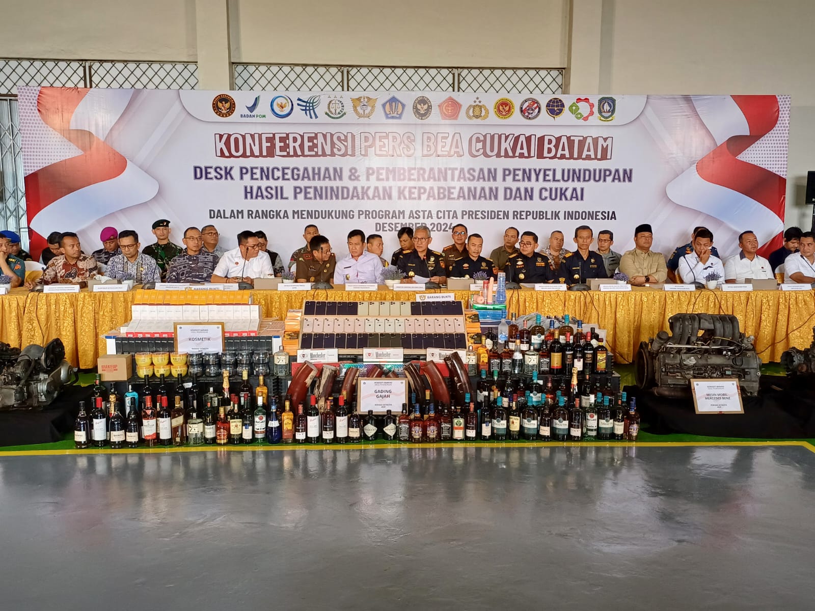 Ketua DPRD Kepri Apresiasi Hasil Kinerja Bea Cukai Batam Dalam Upaya Penindakan Penyelundupan di Bidang Kepabeanan dan Cukai