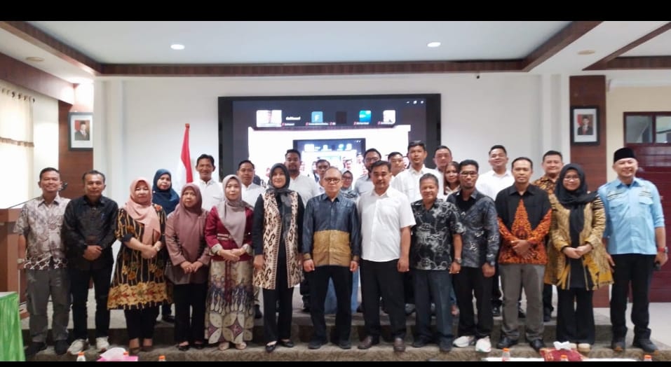 Hadir di Pelantikan Pengurus PERSAKMI Kepri, Dr. Moh Bisri Tekankan Peran S.KM Dalam Pembangunan Kesehatan