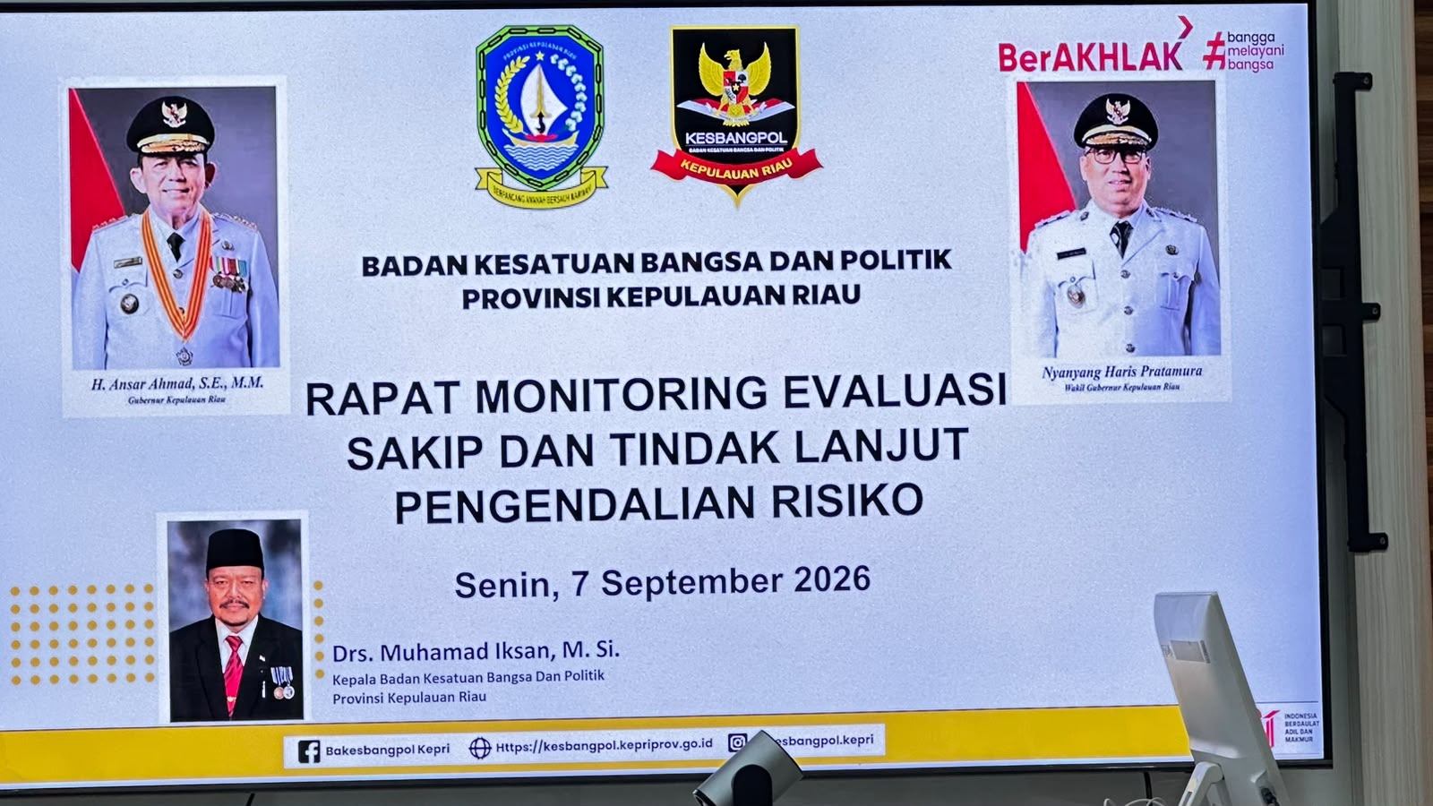Kesbangpol Kepri Laksanakan Rapat Evaluasi SAKIP Bulanan Periode September 2026
