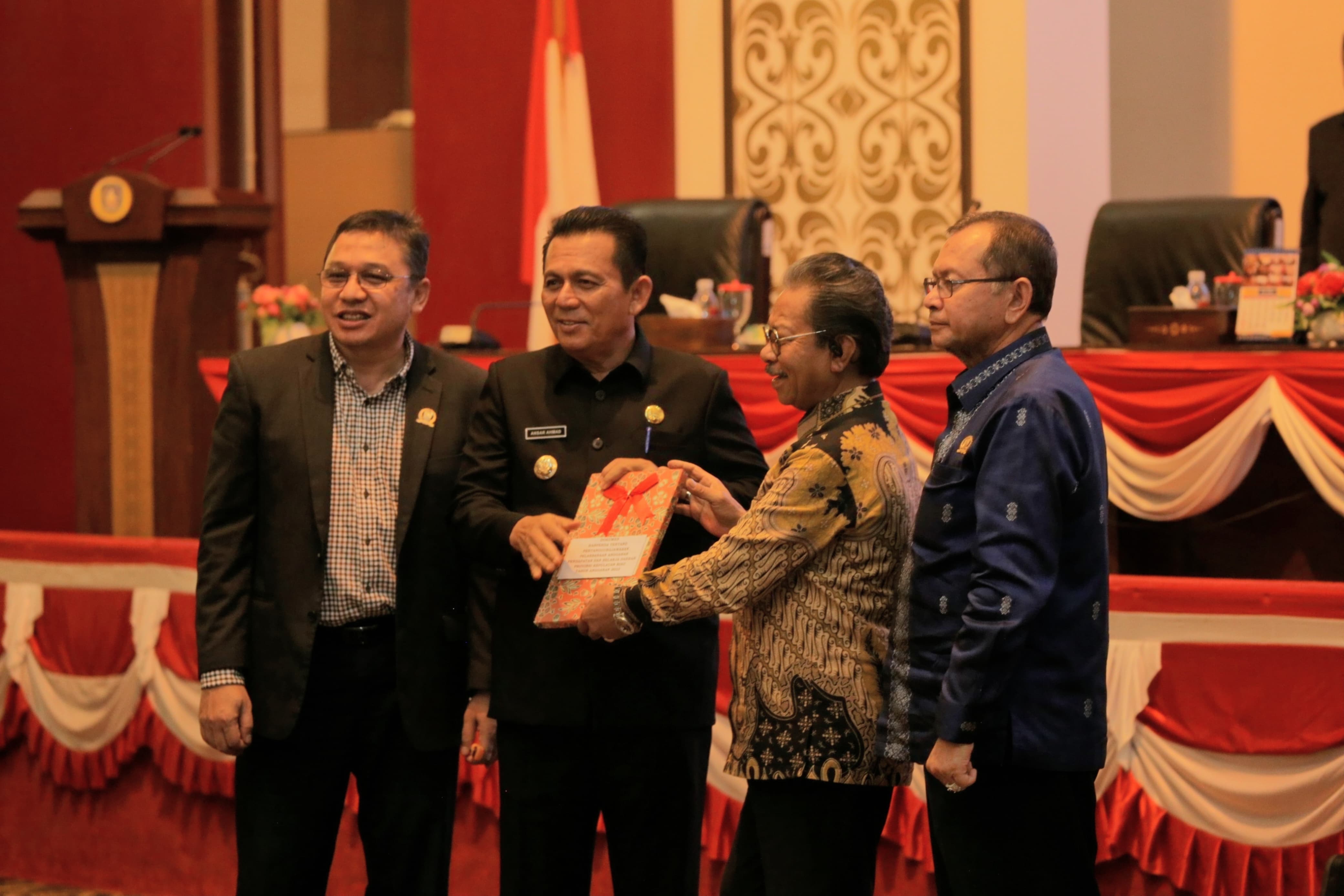 DPRD Dan Pemprov Kepri Setujui Ranperda LPP APBD Tahun Anggaran 2023
