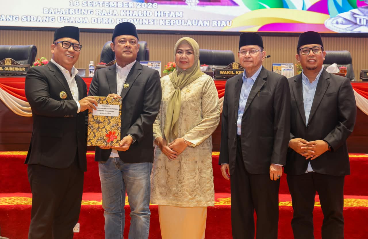 Wagub Nyanyang Sampaikan Nota Keuangan Perubahan APBD Kepri 2026, PAD Naik Rp82,18 Miliar