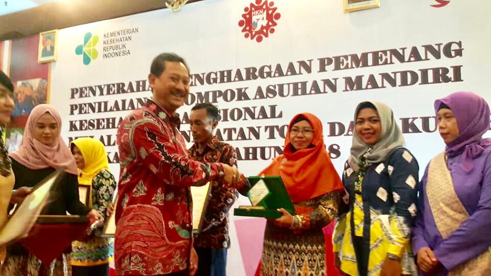 Kelompok  Asman TOGA dan Akupresur Provinsi Kepulauan Riau Juara I Kategori DTPK Tingkat Nasional