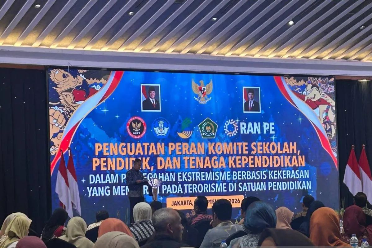 BAKESBANGPOL KEPRI IKUTI RAKOR PENGUATAN PERAN KOMITE SEKOLAH DALAM PENCEGAHAN EKSTREMISME BERBASIS KEKERASAN