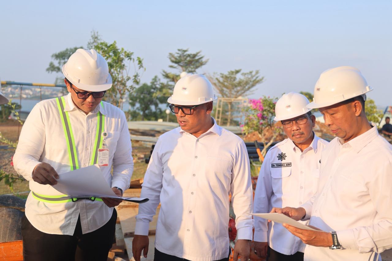 Tinjau Renovasi Masjid Raya Nur Ilahi, Wagub Nyanyang Tekankan Kualitas Pekerjaan