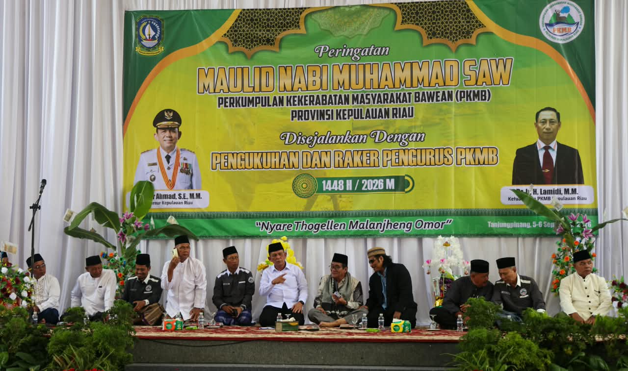 Gubernur Ansar Ajak Masyarakat Bawean Teladani Kepemimpinan Rasulullah SAW