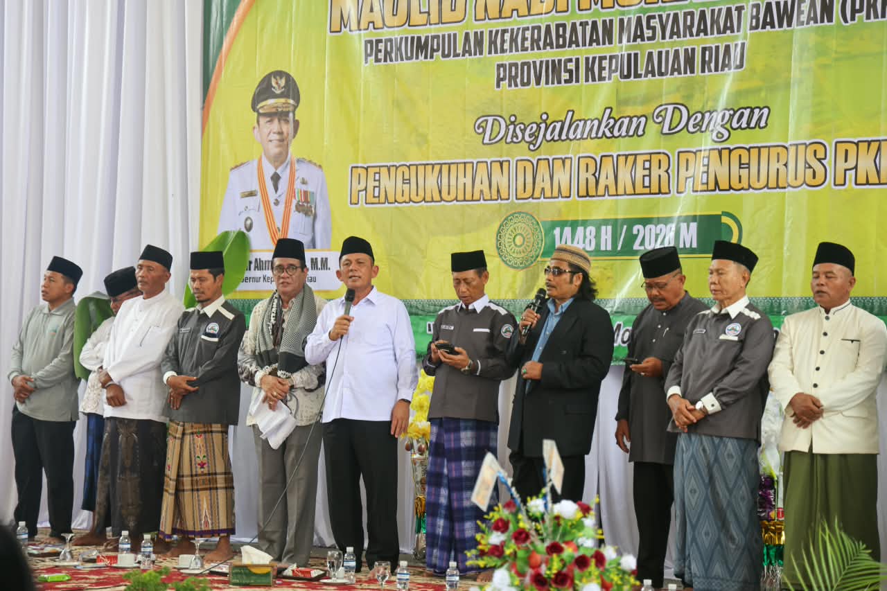 Gubernur Ansar Ajak Masyarakat Bawean Teladani Kepemimpinan Rasulullah SAW