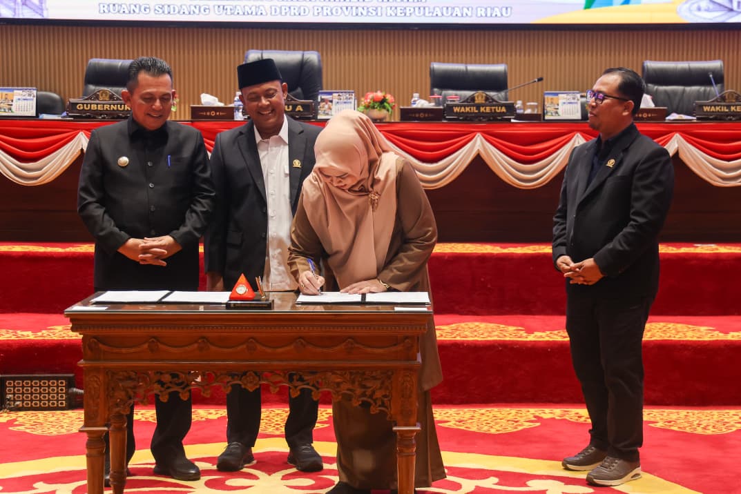 Gubernur Ansar dan DPRD Kepri Tandatangani Nota Kesepakatan Perubahan KUA-PPAS APBD 2026