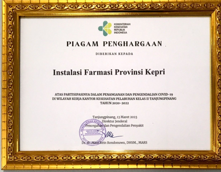 Instalasi Farmasi Provinsi Kepulauan Riau Terima Penghargaan Health Quarantine Awards 2023