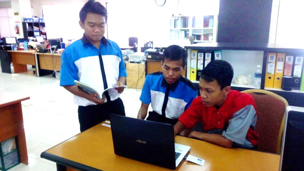 Prakerin Membantu Siswa "Melek" Dunia Kerja