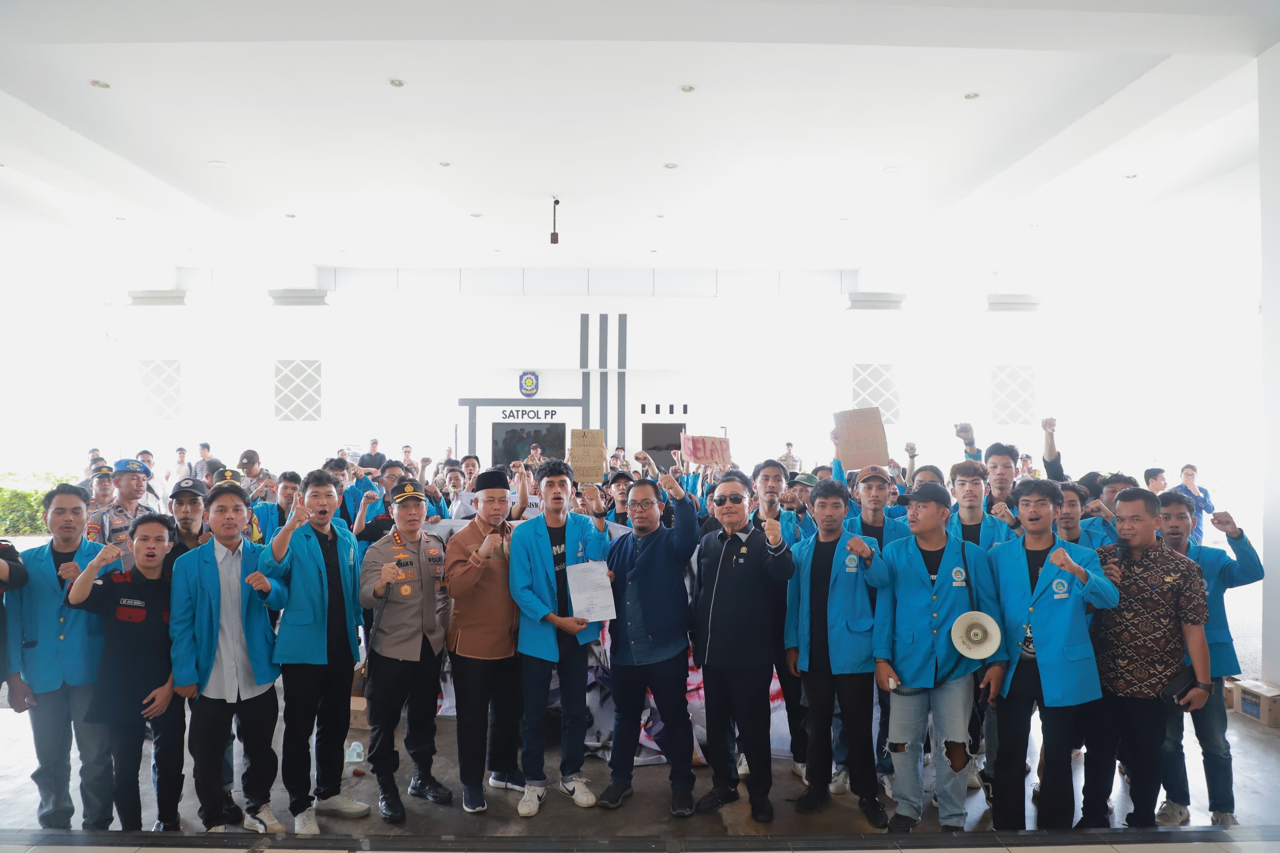 DPRD Kepri Terima Aksi Demo Aliansi Mahasiswa Tanjungpinang-Bintan