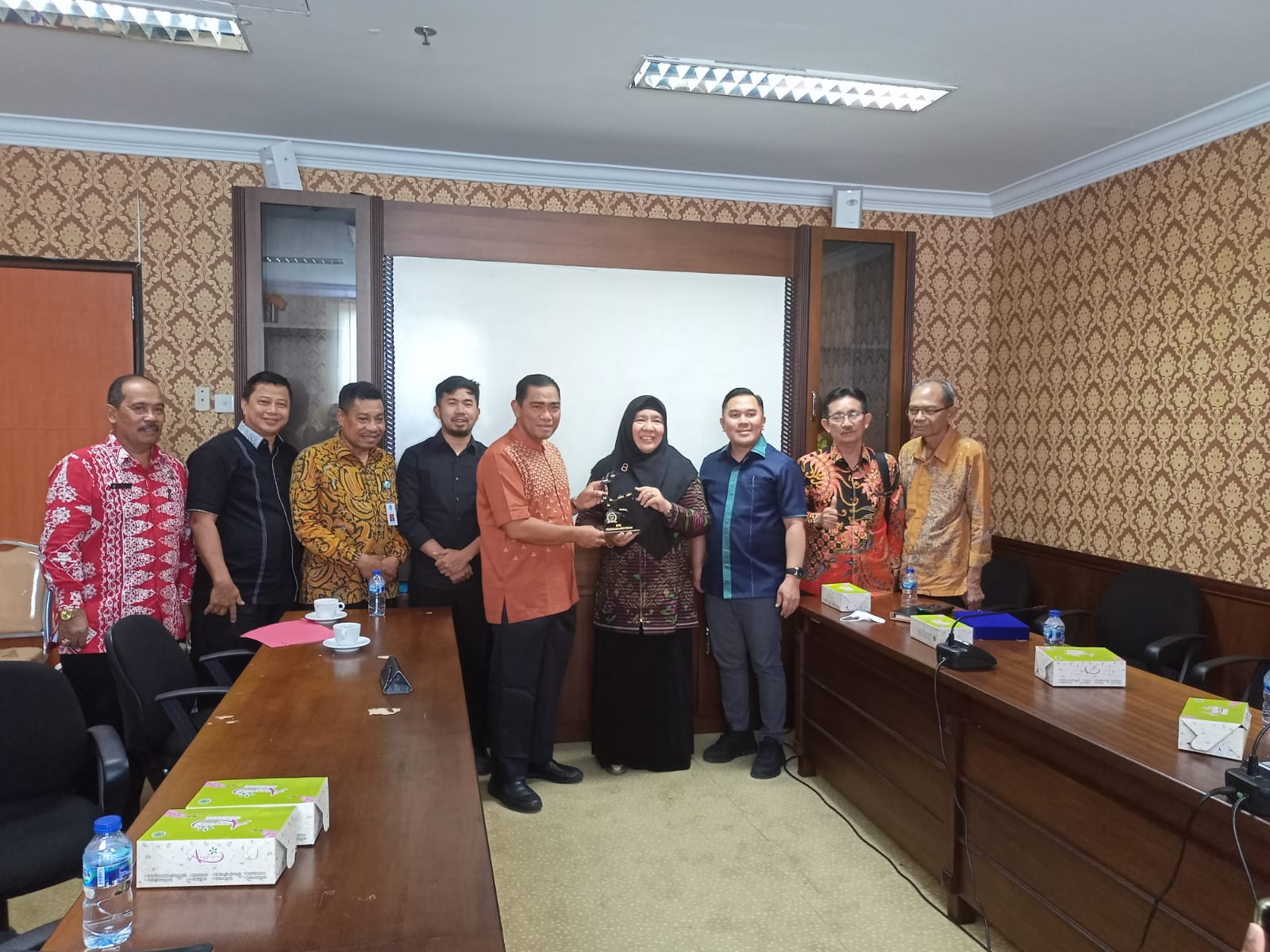 Komisi 1 DPRD Kepri menerima Kunjungan Kerja (KUNKER) dari Komisi 1 DPRD Sulawesi Tengah