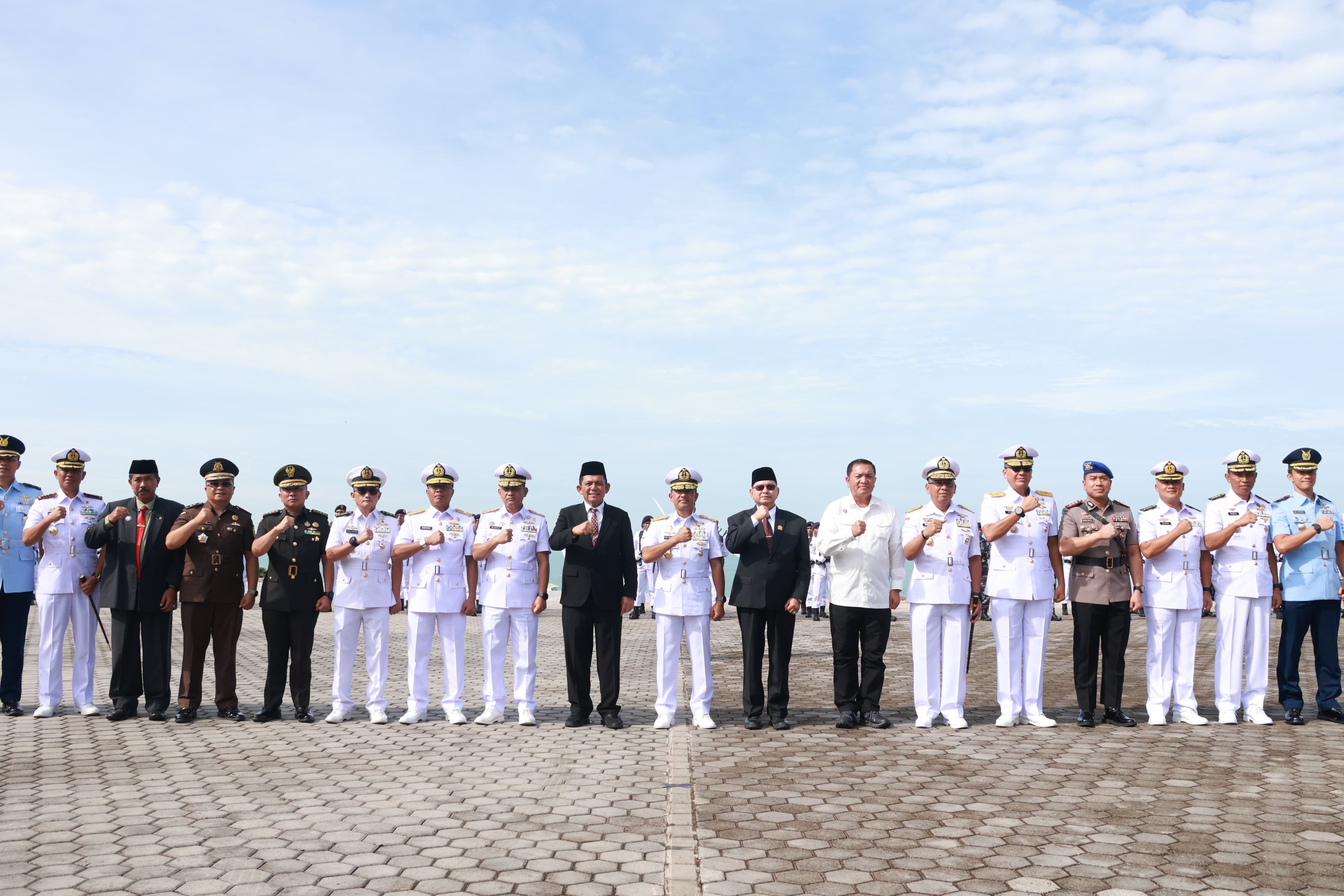 Wakil Ketua II DPRD Kepri Hadiri Upacara Hari Armada RI 2024