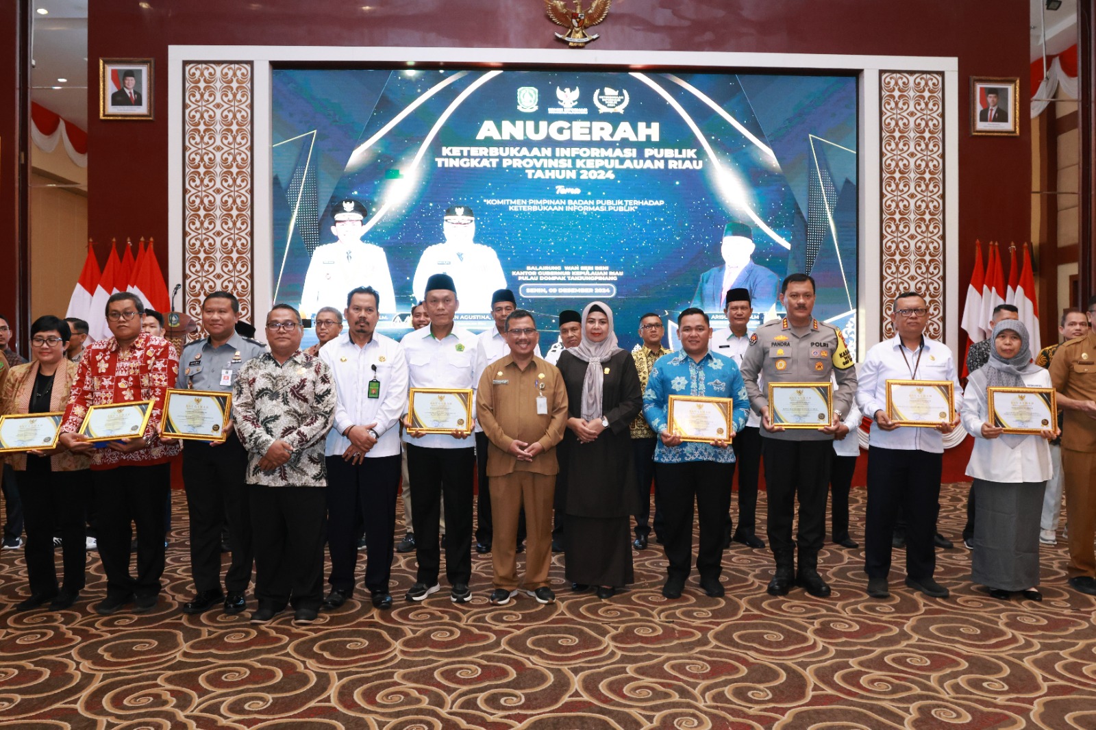 WK I DPRD Kepri Hadiri Acara Penganugerahan Keterbukaan Informasi Publik