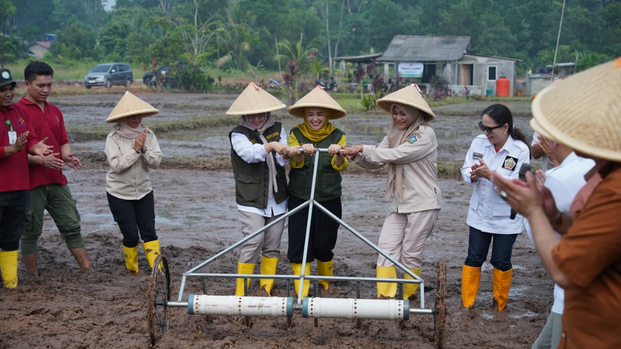 Wagub Nyanyang Ajak Petani Kepri Berinovasi, Perkuat Ketahanan Pangan melalui Teknologi Pertanian