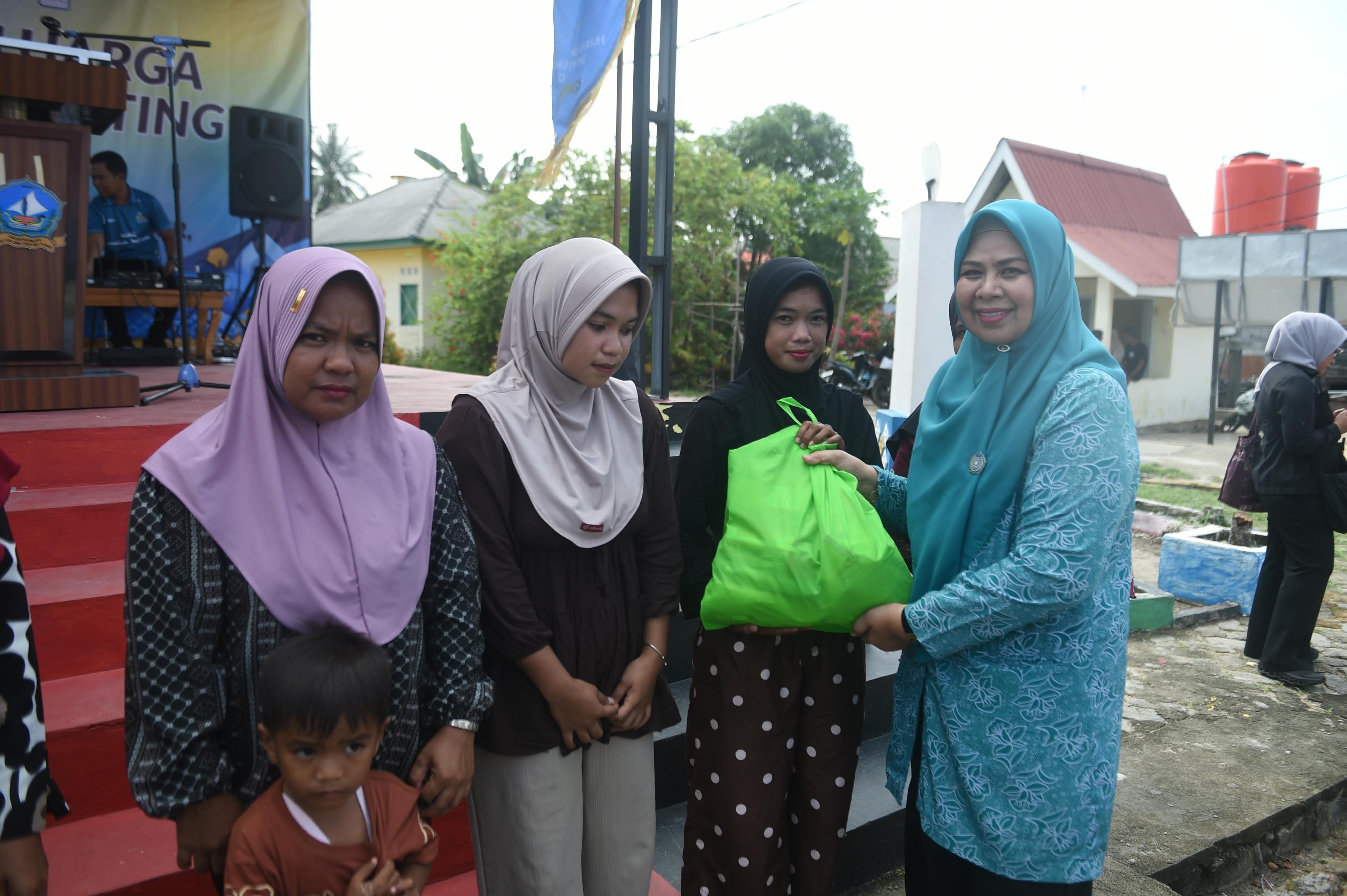 Dewi Ansar Buka OKE GAS di Mapur, Perkuat Peran Keluarga Cegah Stunting