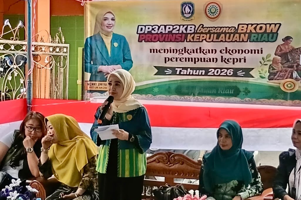 BKOW Kepri Dorong Perempuan Mandiri Ekonomi Melalui Pelatihan Membuat Kue