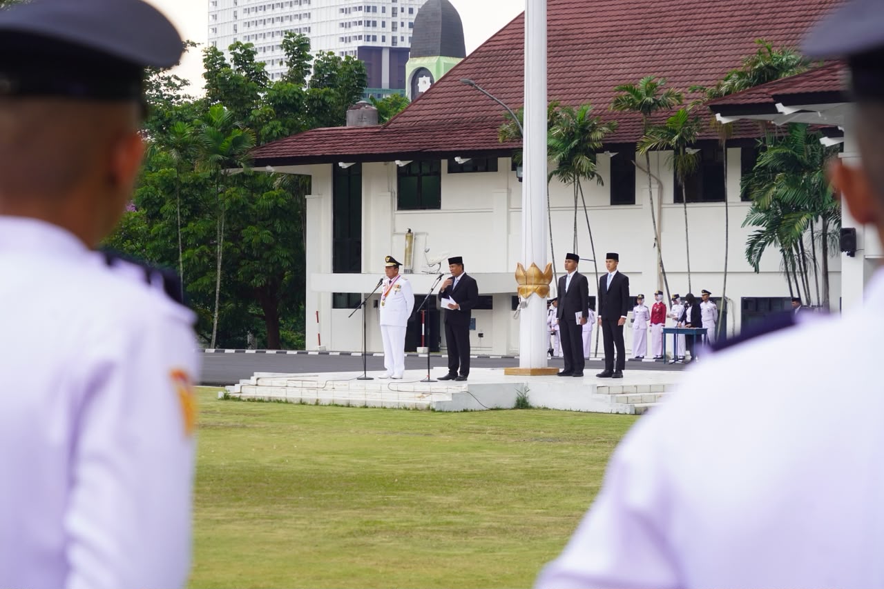 Gubernur Ansar Ahmad Terima Penghargaan Kartika Pamong Praja Madya dari IPDN