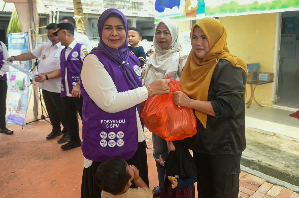 Dewi Ansar Ajak Orang Tua Lengkapi Imunisasi Anak melalui Bulan Imunisasi Kejar