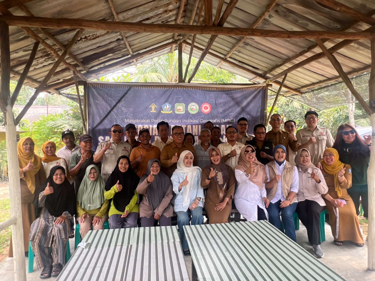 WAGUB KEPRI DUKUNG PENGEMBANGAN SALAK SARI INTAN