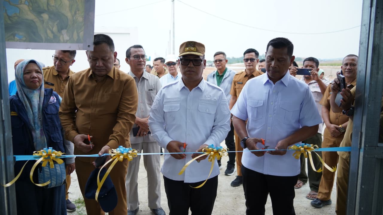 Perkuat Ketahanan Pangan Lokal, Wagub Nyanyang Resmikan Rumah Budidaya Rumput Laut Sembulang Batam