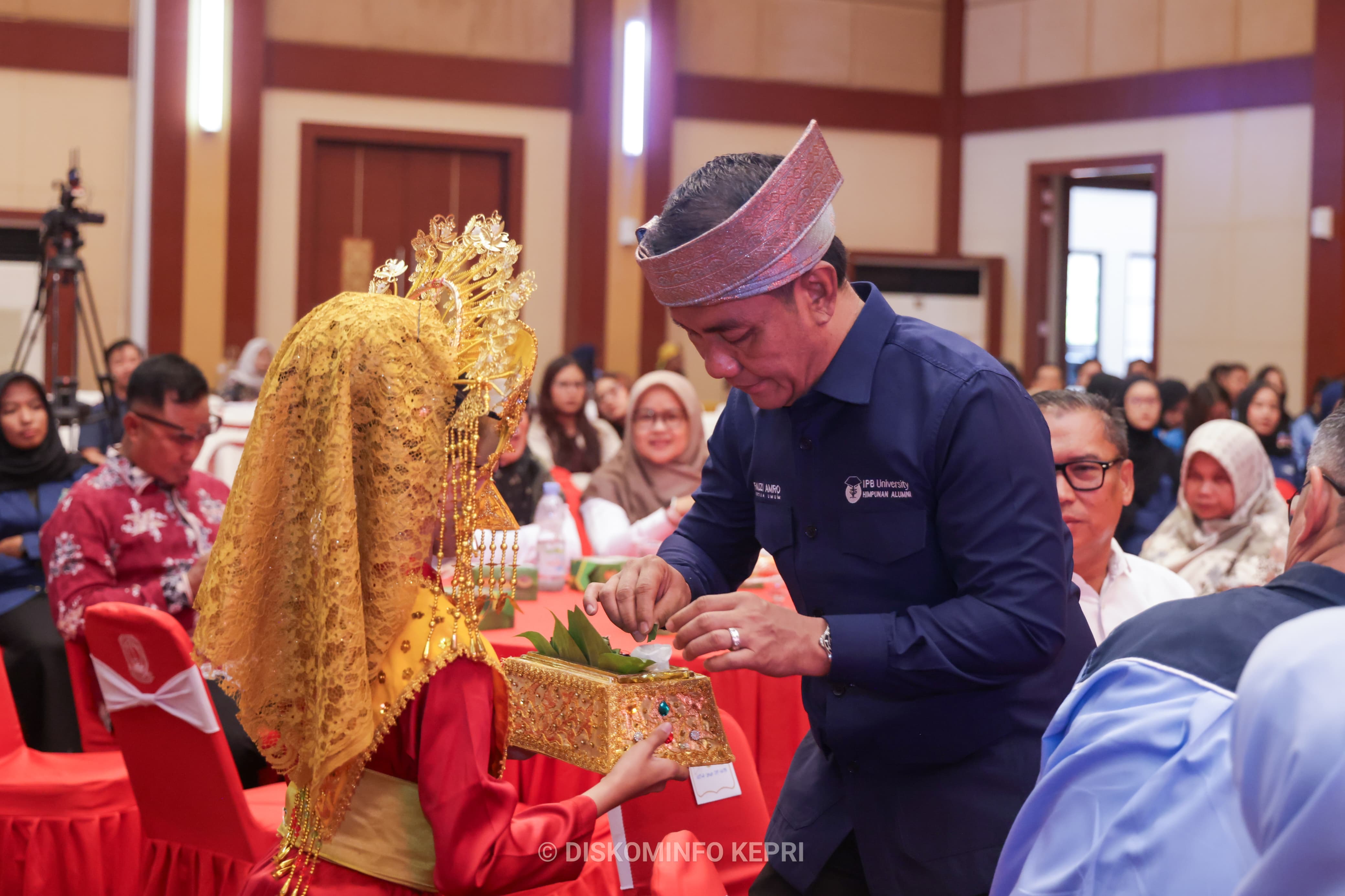 Wagub Nyanyang Buka Talkshow Nasional “Kepri di Gerbang ASEAN”