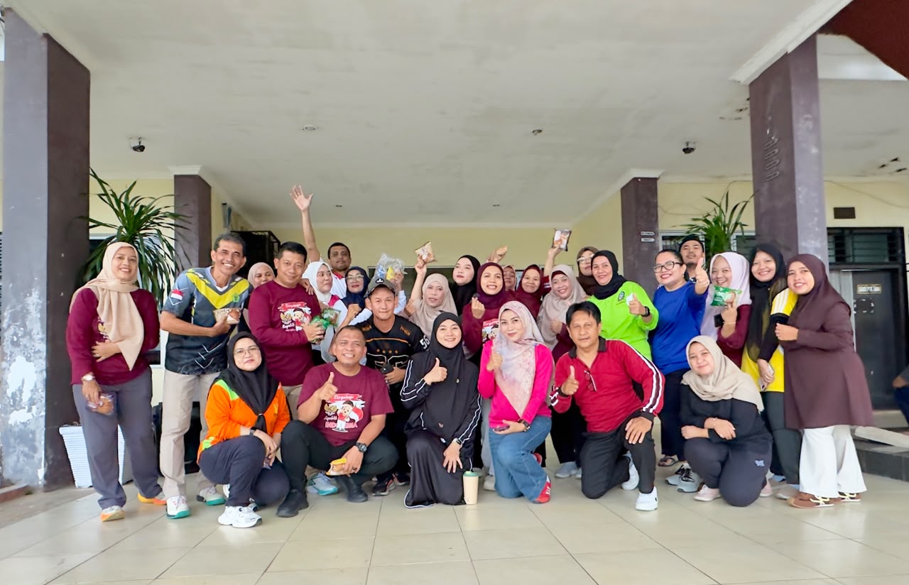 Disdik Kepri Perkuat Kebersamaan Pegawai melalui Senam Bersama dan Gotong Royong
