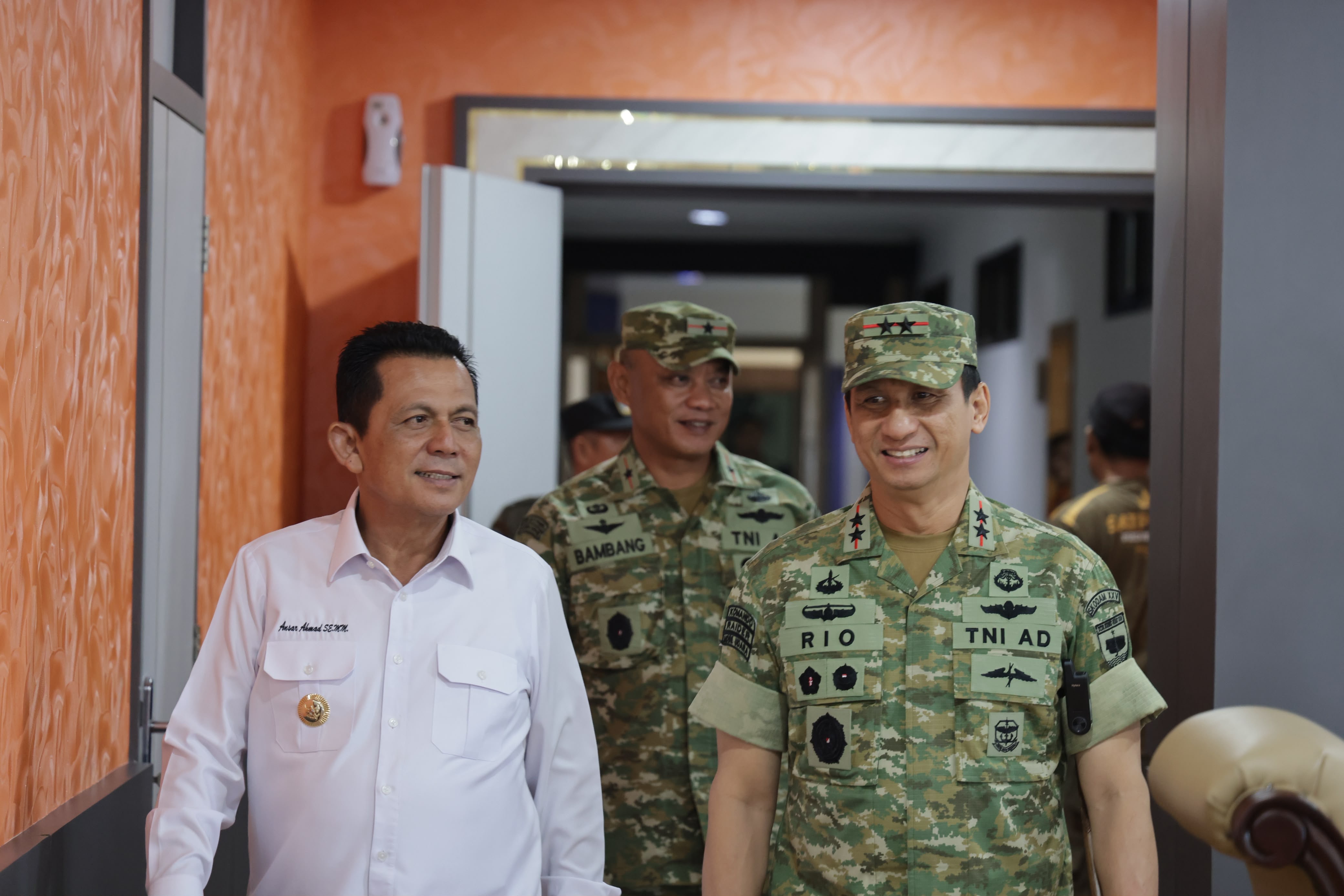 Gubernur Ansar Ahmad Sambut Pangdam Pertama Kodam XXV/Sultan Mahmud Riayat Syah